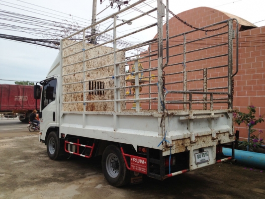 ขายรถบรรทุก 4 ล้อ Isuzu NLR 130 ปี 54 (รถห้าง) ทะเบียนไม่ติดเวลา