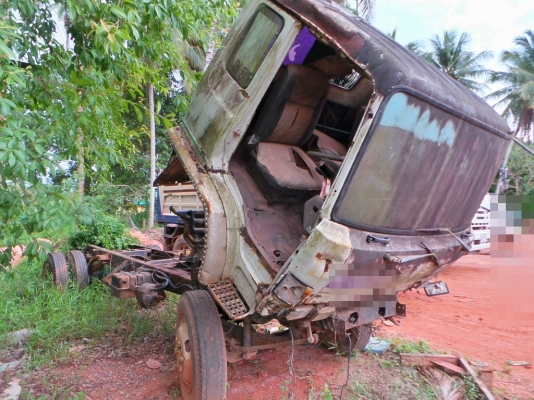 HINO FD หกล้อ ขายตามสภาพ ไม่มีเล่มทะเบียน HINO FD หกล้อ ขายตามสภาพ ไม่มีเล่มทะเบียน