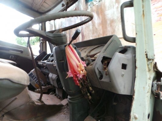 HINO FD หกล้อ ขายตามสภาพ ไม่มีเล่มทะเบียน HINO FD หกล้อ ขายตามสภาพ ไม่มีเล่มทะเบียน