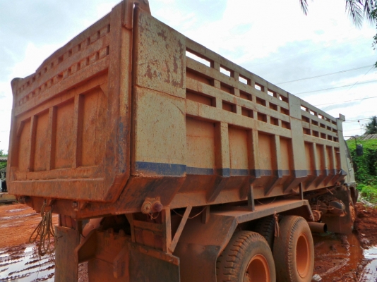 กระบะท้องเรือ พร้อมกระบอกดั้ม