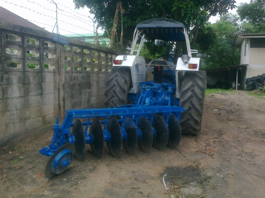 ขายฟอร์ด6600 T5 แท้เสื้อเรียบ พร้อมอุปกรณ์3 ชิ้น