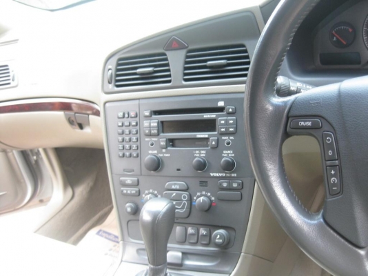 ขาย VOLVO V70 Van