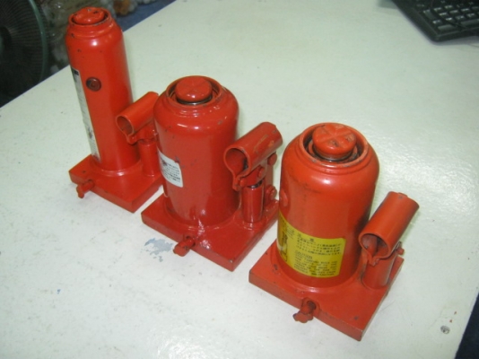 แม่แรง 4 ตัน เก่าญี่ปุ่น สภาพ 90 เปอร์เซ้นอัพ