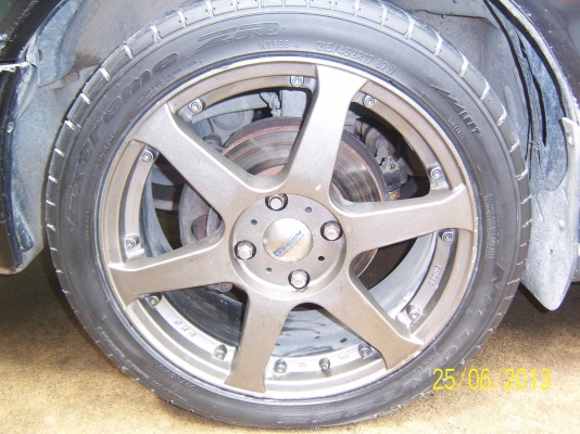 แม็กญี่ปุ่น 17 x 7 พร้อมยาง 4รู114 แม็กญี่ปุ่น 17 x 7 พร้อมยาง 4รู114