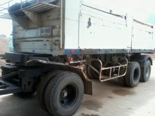 ขายรถ 22 ล้อพ่วงแม่-ลูกดัมพ์ HINO MEGA 320 ปี 2549 ลูกพ่วง 3 คานแท้ดัมพ์กระบะเหล็กอู่พระลานคอกเสมอหัว ราคา 2800000 ต่อรองได้