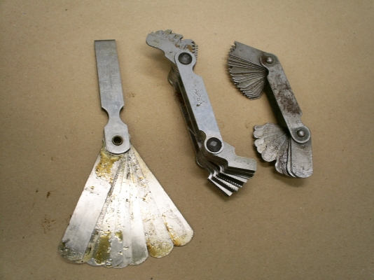 ชุดเครื่องมือวัด ฟิลเลอร์เกจ, หวีวัดเกลียว, หวีวัดความโค้ง ชุดเครื่องมือวัด ฟิลเลอร์เกจ, หวีวัดเกลียว, หวีวัดความโค้ง