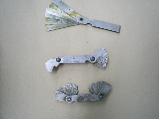 ชุดเครื่องมือวัด ฟิลเลอร์เกจ, หวีวัดเกลียว, หวีวัดความโค้ง