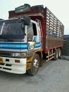 ขายดาวน์รถ 10 ล้อไม่ดัมพ์ HINO FL1J 220 แรงม้าเพลาเดี่ยว กระบะไม้คอกเกษตร ขายดาวน์ 600000 ผ่อนต่อ 17740 X 34 = 603160 ราคารวม 1203160