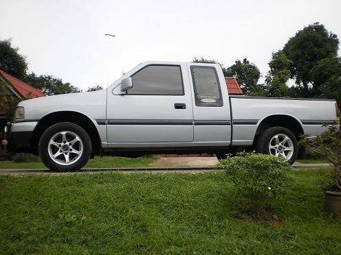 ISUZU 2.5SLX หน้าหนูเดิมๆประหยัดสุดๆๆๆ ISUZU 2.5SLX หน้าหนูเดิมๆประหยัดสุดๆๆๆ