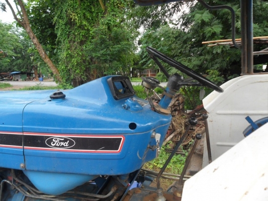 คุณโทน..รับรถแล้ว รถไถ ฟอร์ด5000 T5 มีอุปกรณ์พร้อมใช้งานมีทะเบียนพร้อมโอน 430,000 แถมยางหน้า1คู่ ผานไถ26" 3ใบ