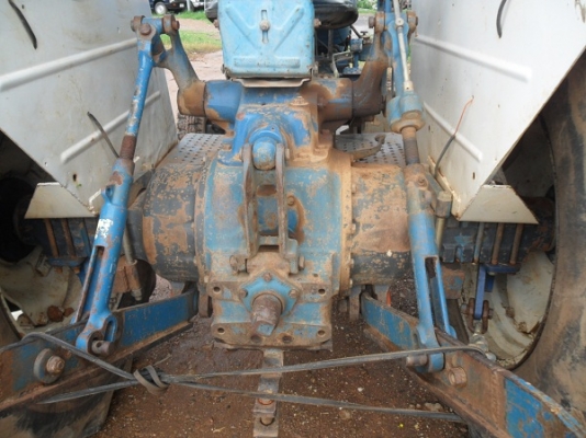 คุณโทน..รับรถแล้ว รถไถ ฟอร์ด5000 T5 มีอุปกรณ์พร้อมใช้งานมีทะเบียนพร้อมโอน 430,000 แถมยางหน้า1คู่ ผานไถ26" 3ใบ