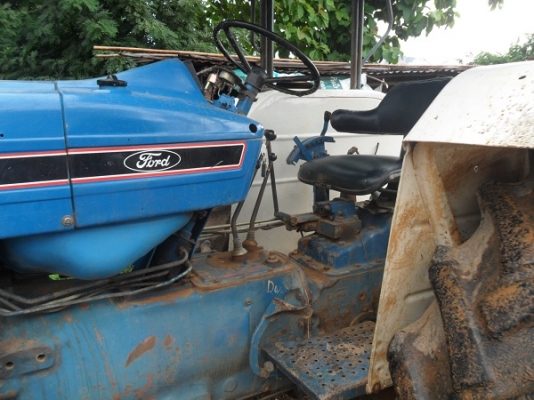 คุณโทน..รับรถแล้ว รถไถ ฟอร์ด5000 T5 มีอุปกรณ์พร้อมใช้งานมีทะเบียนพร้อมโอน 430,000 แถมยางหน้า1คู่ ผานไถ26" 3ใบ