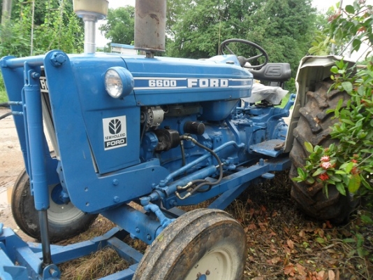 ขายแล้ว รถไถฟอร์ด5000 เครื่องT1 รถเดิม เครื่อง,เกียร์,ท้าย,ไฮ ดี ยางหน้า/หลังสภาพสวยพร้อมใช้งาน