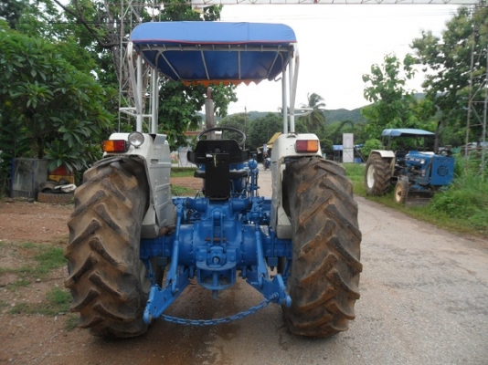 ขายแล้ว รถไถฟอร์ด5000 เครื่องT1 รถเดิม เครื่อง,เกียร์,ท้าย,ไฮ ดี ยางหน้า/หลังสภาพสวยพร้อมใช้งาน