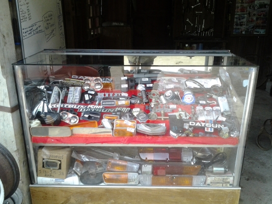 ขายอะไหล่รฤกะบะรุ่นเก่าคลาสสิคหลายรายการสนใจชิ้นไหนคลิก!เข้าไปดูได้เลยอะไหล่ทุกชิ้นสต็อกของอยู่ที่ร้าน  DATSUN  TOYOTA  ISUZU MAZDAฤาไม่มีชิ้นไหนให้ระบุว่าต้องการอะไรสามารฤจัดหาให้ได้เลย