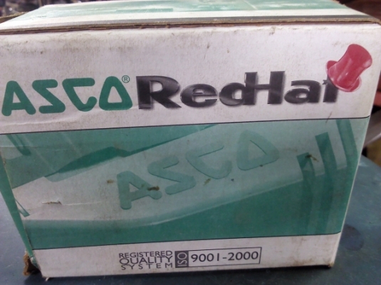 โซลินอยด์วาล์ว เข้า 1 ออกได้ 3 ช่อง ขนาด 1/4นิ้ว 110V.ไม่ใช้ก็ปิดได้ ประหยัด