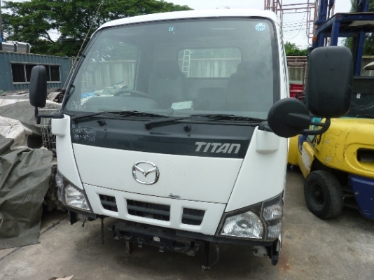 หัวเก๋ง ISUZU NKR ตาเพชร D863