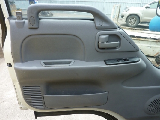 หัวเก๋ง ISUZU NKR ตาเพชร D863