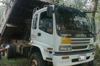 ขาย 10ล้อพ่วงดั๊ม แม่+ลูก ISUZU DECA FXZ 270 EURO1 ปี45 แม่เครื่องเดิม เกียร์เดิม ช่วงล่างแน่น คัสซีสวย กระบะดั๊มเหล็ก เสรีชัย สภาพดีไม่แตกไม่หัก หัวบาง ภายในสวยคอนโซลครบ แอร์เย็น ยางดี 10เส้น ลูก2คานดั๊ม กระบะเหล็กข้างเรียบ สภาพดี คัสซีสวย ยางดี8เส้น พร้