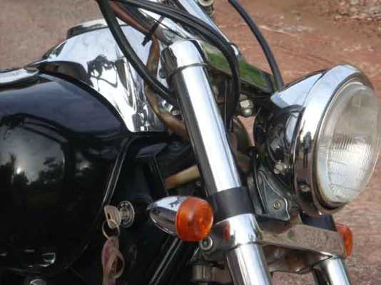 -------- YAMAHA Drag Star Custom 400 --------