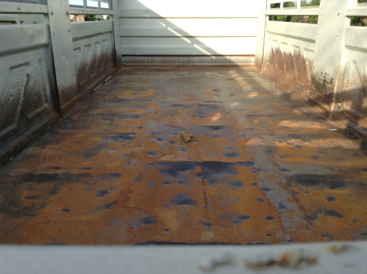 ขายกระบะดั้มสามมิตรลอนเฉียง