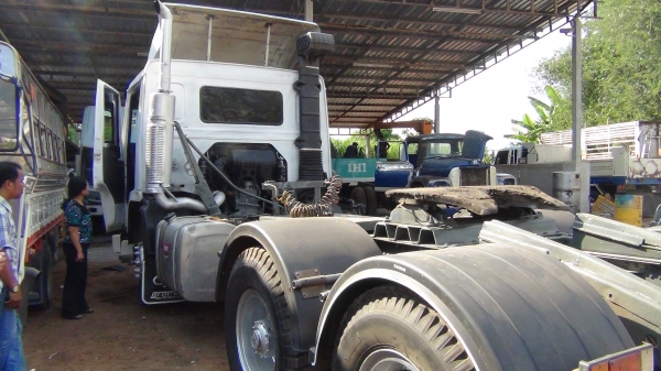 ขายหัวลาก VOLVO FL10 320แรง สภาพดีพร้อมใช้งาน ขายหัวลาก VOLVO FL10 320แรง สภาพดีพร้อมใช้งาน