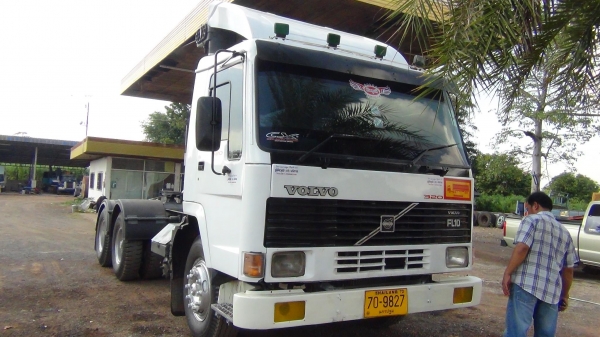 ขายหัวลาก VOLVO FL10 320แรง  สภาพดีพร้อมใช้งาน