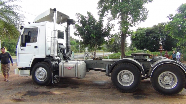 ขายหัวลาก VOLVO FL10 320แรง สภาพดีพร้อมใช้งาน ขายหัวลาก VOLVO FL10 320แรง สภาพดีพร้อมใช้งาน
