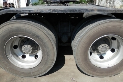 หัวลากHINO FM3M (เปลียนหัว1Jสมอทอง รถสวย ปั้มลมคู่ หัวลากHINO FM3M (เปลียนหัว1Jสมอทอง รถสวย ปั้มลมคู่