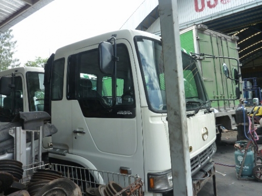 หัวเก๋ง HINO PROFIA B828