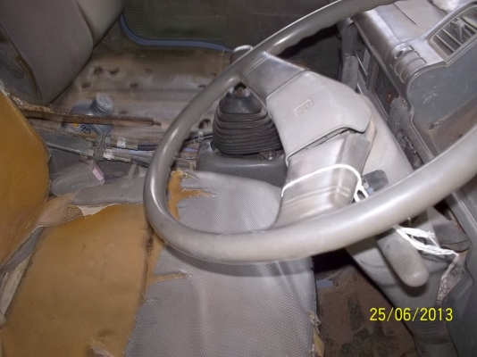 ขาย6ล้อดั๊ม   NPR   เครื่อง   120แรง  ฝาขาว