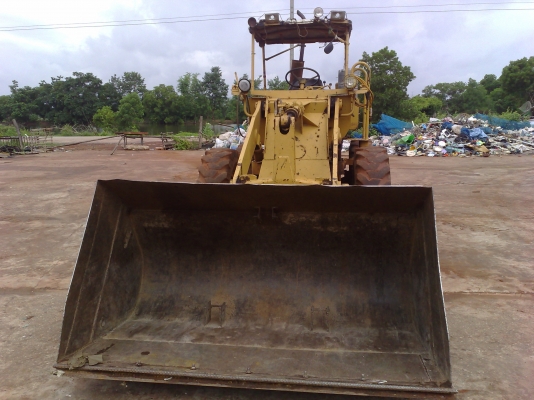 ขายรถตักล้อยาง KOMATSU JH 30 B-4413  สภาพพร้อมใช้เครื่องดีปั้มดีเครื่องเดิม 4 สูบเอกสารสัญญาซื้อขาย