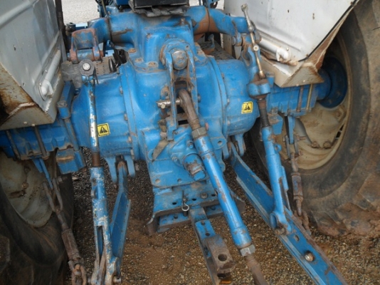 ฝากขาย รถไถฟอร์ด 6610 เพลาเดียว รุ่นปั้มเหลี่ยม พร้อมอุปกรณ์ รถห้างแองโกลไทย สีเดิมๆ