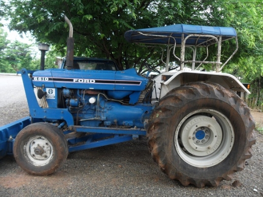 ฝากขาย รถไถฟอร์ด 6610 เพลาเดียว รุ่นปั้มเหลี่ยม พร้อมอุปกรณ์ รถห้างแองโกลไทย สีเดิมๆ