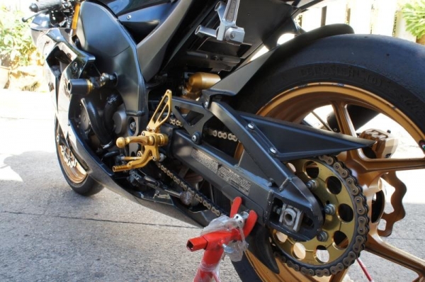 ขายzx10r 04-05 แต่งเตม สพมแล้ว