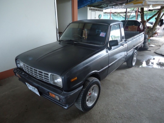 ขายรถกระบะ Mazda Familia สีเทา ราคา 45,000 บาท +++++++ ขายรถกระบะ Mazda Familia สีเทา ราคา 45,000 บาท +++++++