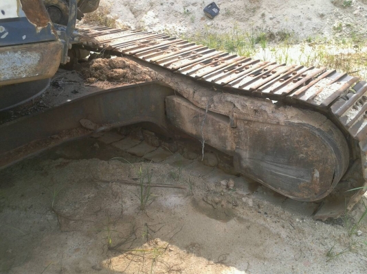 ขายแบ็คโฮโกเบโก มาร์คที 220 มี 2 ตัว เครื่องเดิมๆราคา 700000 ต่อรองได้อีก สภาพสวยพร้อมใช้งาน ขายแบ็คโฮโกเบโก มาร์คที 220 มี 2 ตัว เครื่องเดิมๆราคา 700000 ต่อรองได้อีก สภาพสวยพร้อมใช้งาน