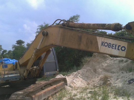 ขายแบ็คโฮโกเบโก มาร์คที 220 มี 2 ตัว เครื่องเดิมๆราคา 700000 ต่อรองได้อีก สภาพสวยพร้อมใช้งาน ขายแบ็คโฮโกเบโก มาร์คที 220 มี 2 ตัว เครื่องเดิมๆราคา 700000 ต่อรองได้อีก สภาพสวยพร้อมใช้งาน