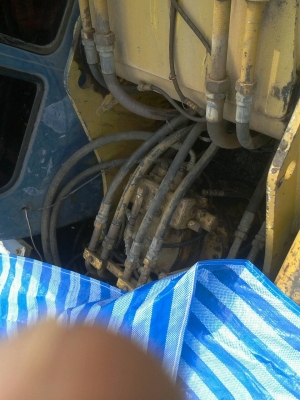 ขายแบ็คโฮโกเบโก มาร์คที 220 มี 2 ตัว เครื่องเดิมๆราคา 700000 ต่อรองได้อีก สภาพสวยพร้อมใช้งาน ขายแบ็คโฮโกเบโก มาร์คที 220 มี 2 ตัว เครื่องเดิมๆราคา 700000 ต่อรองได้อีก สภาพสวยพร้อมใช้งาน