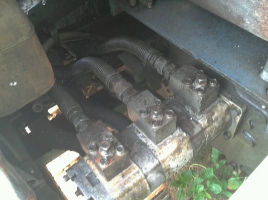 ขายแบ็คโฮโกเบโก มาร์คที 220 มี 2 ตัว เครื่องเดิมๆราคา 700000 ต่อรองได้อีก สภาพสวยพร้อมใช้งาน ขายแบ็คโฮโกเบโก มาร์คที 220 มี 2 ตัว เครื่องเดิมๆราคา 700000 ต่อรองได้อีก สภาพสวยพร้อมใช้งาน