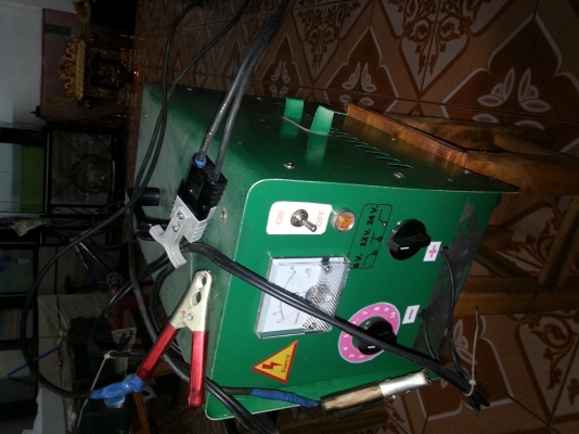 ขายตู้ชาร์จ 12-24 โวล์ (ราคาต่อรองได้)