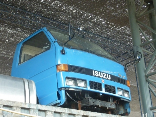 หัวเก๋ง ISUZU NKR 4 ตา D845