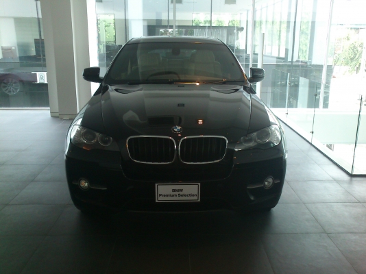BMW X6 3.5i ใช้เงินออกรถ 1 แสน
