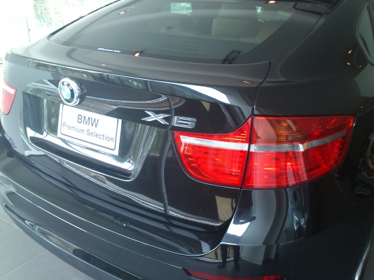 BMW X6 3.5i ใช้เงินออกรถ 1 แสน BMW X6 3.5i ใช้เงินออกรถ 1 แสน