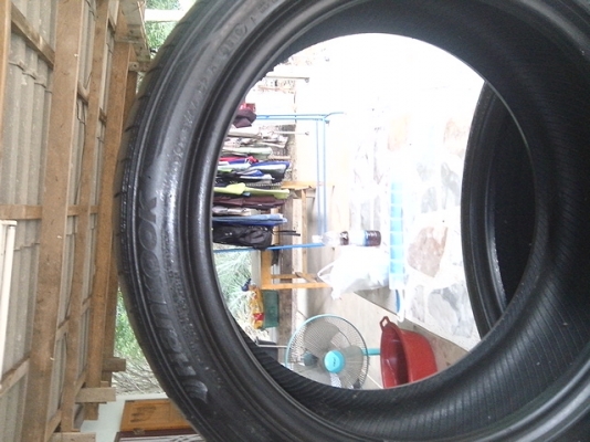 ขายยาง  HANKOOK  ปี 2010   205/45/17   ดอกเยอะอยู่