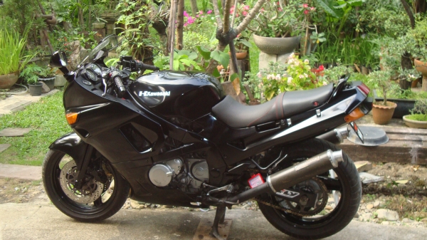 kawasaki zx 400 ทะเบียน