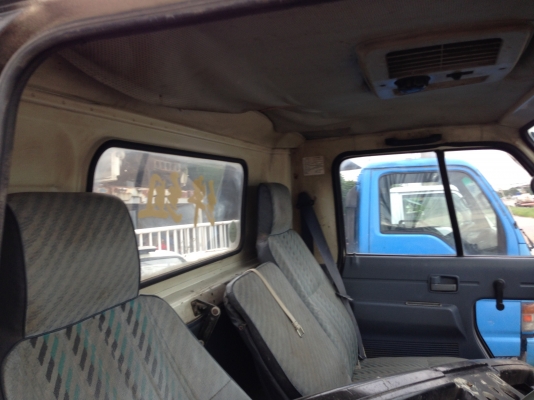 หัวเก๋ง NPR ตาหวาน 24v