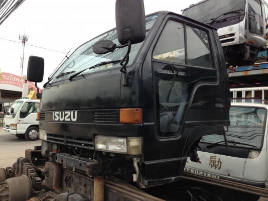 หัวเก๋ง NPR ตาหวาน 24v