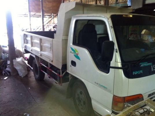 รถดัมพ์ ISUZU nkr  125แรง 3เมตร