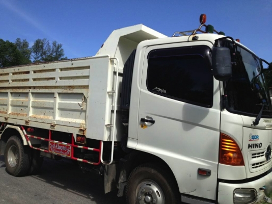 รถฮีโน่ 6 ล้อดั้ม 175 แรงม้า ปี 54  ( รถวิ่ง 5x,xxx กม. )  สนใจติดต่อ  081 - 6079515